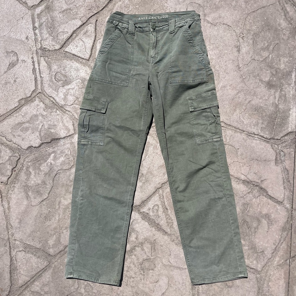 American Eagle green cargo pants